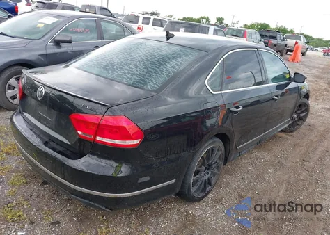 2015 Volkswagen Passat 1.8T Se из США, поврежденный, VIN 1VWBT7A32FC020806